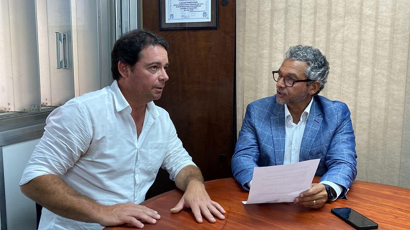 Presidente do Legislativo reúne-se com o Deputado Estadual Frederico Antunes.