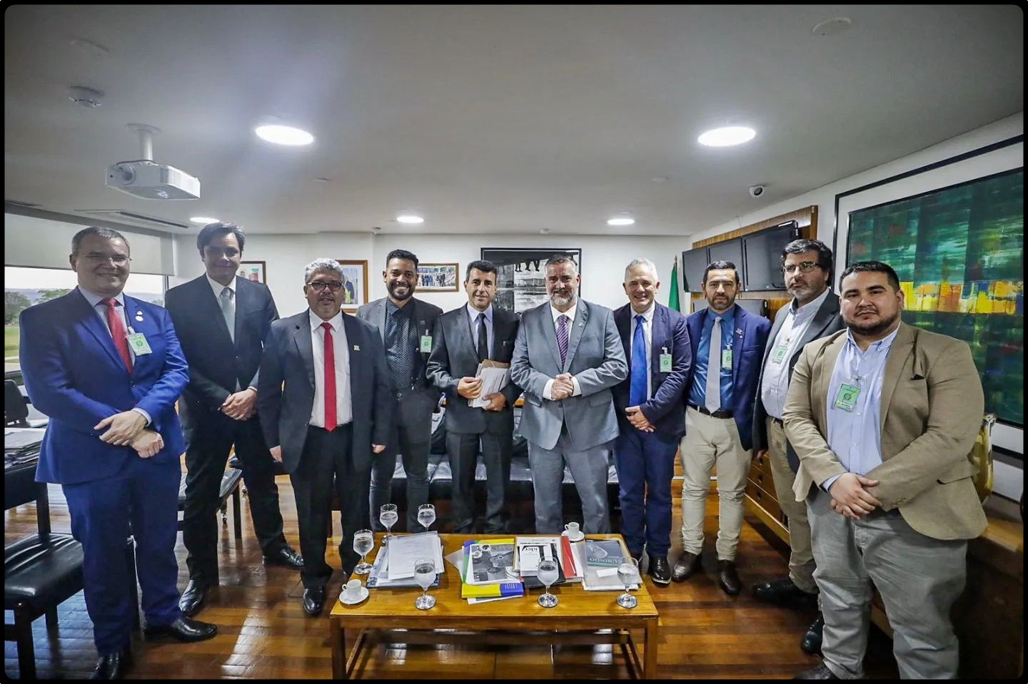 Ensino Público Binacional.