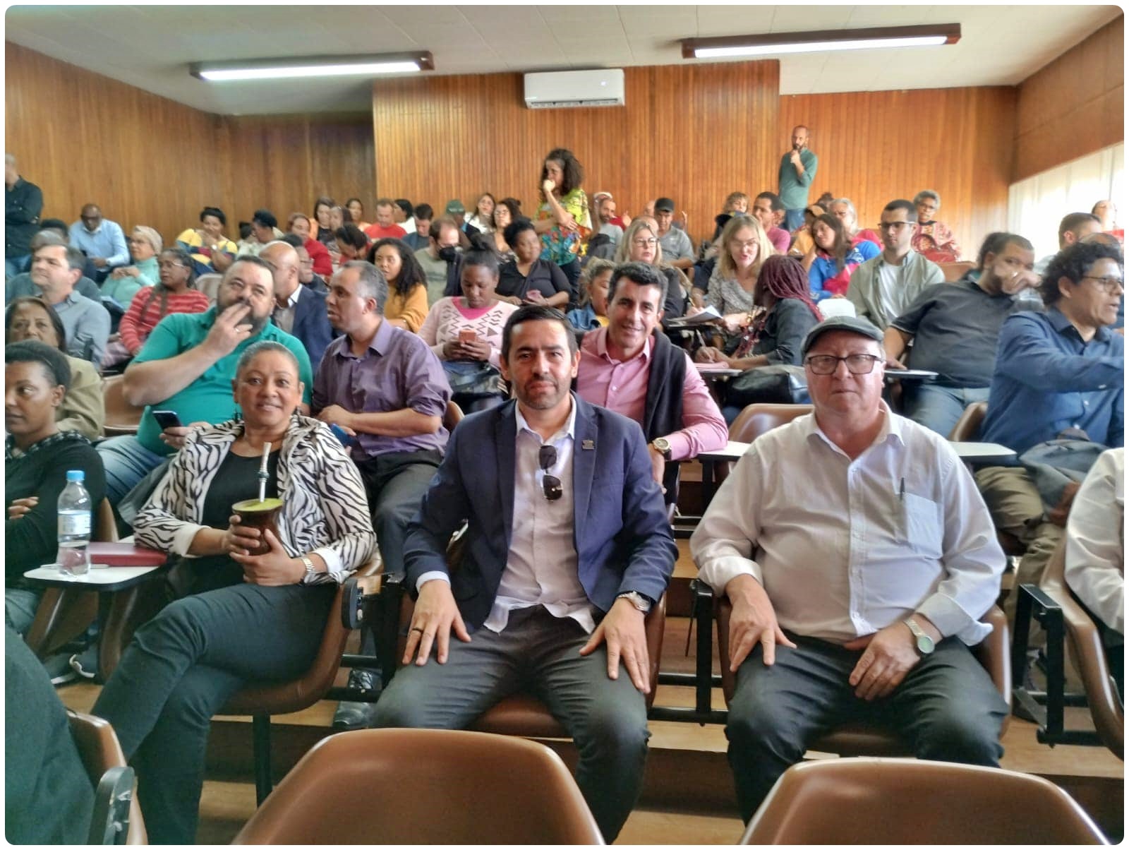 Reunião com lideranças.