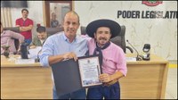 Homenagem a artista santanense.