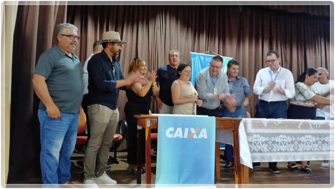  Assinatura de contrato.
