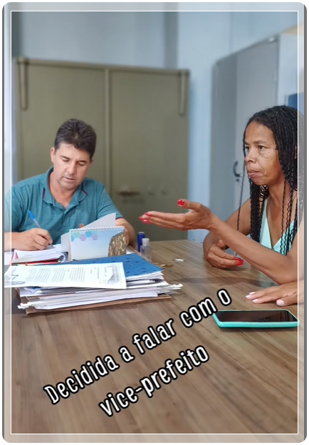 Reunião na prefeitura.