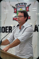 Durante o Grande Expediente.