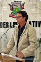 Posicionamento contra a moção de protesto.