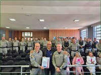 Homenagem  ao 2º RPMon.