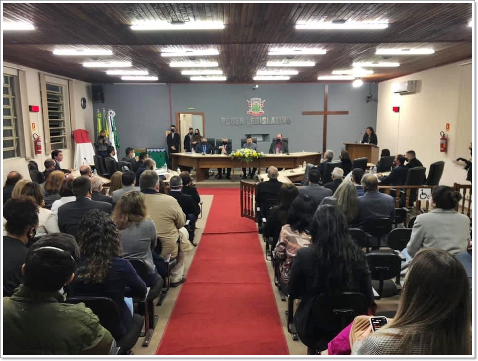  Entrega de Medalhas, e Títulos