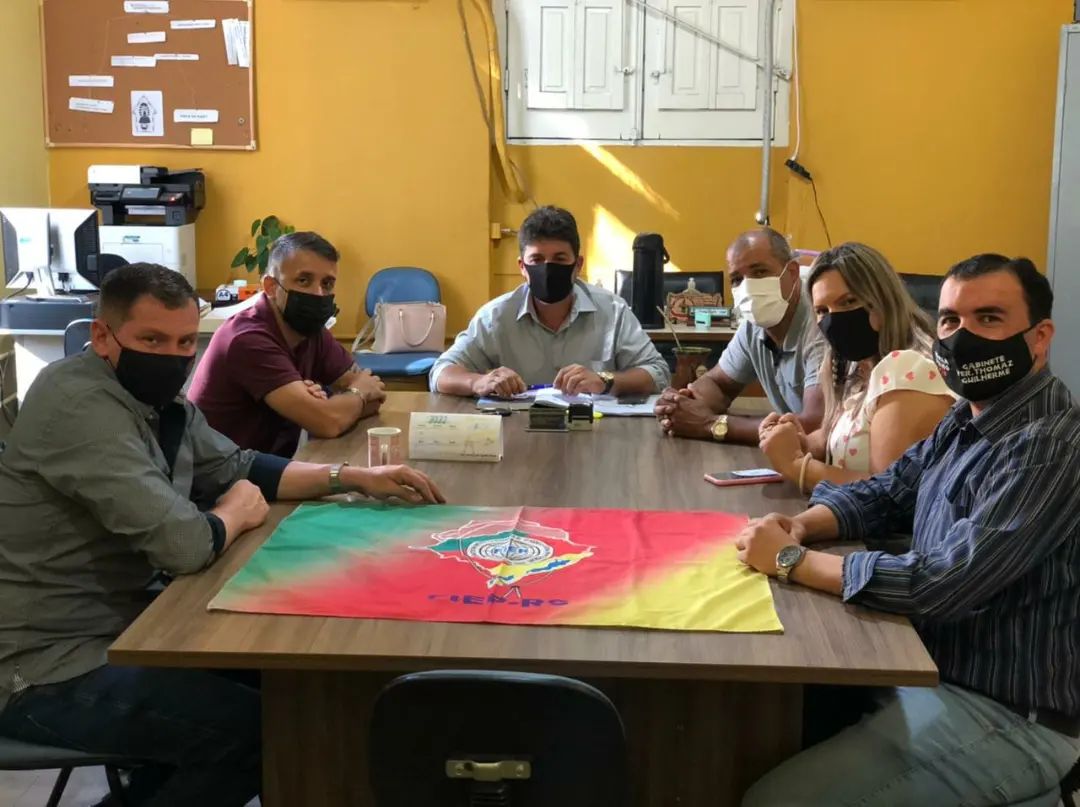 Reunião  no executivo municipal