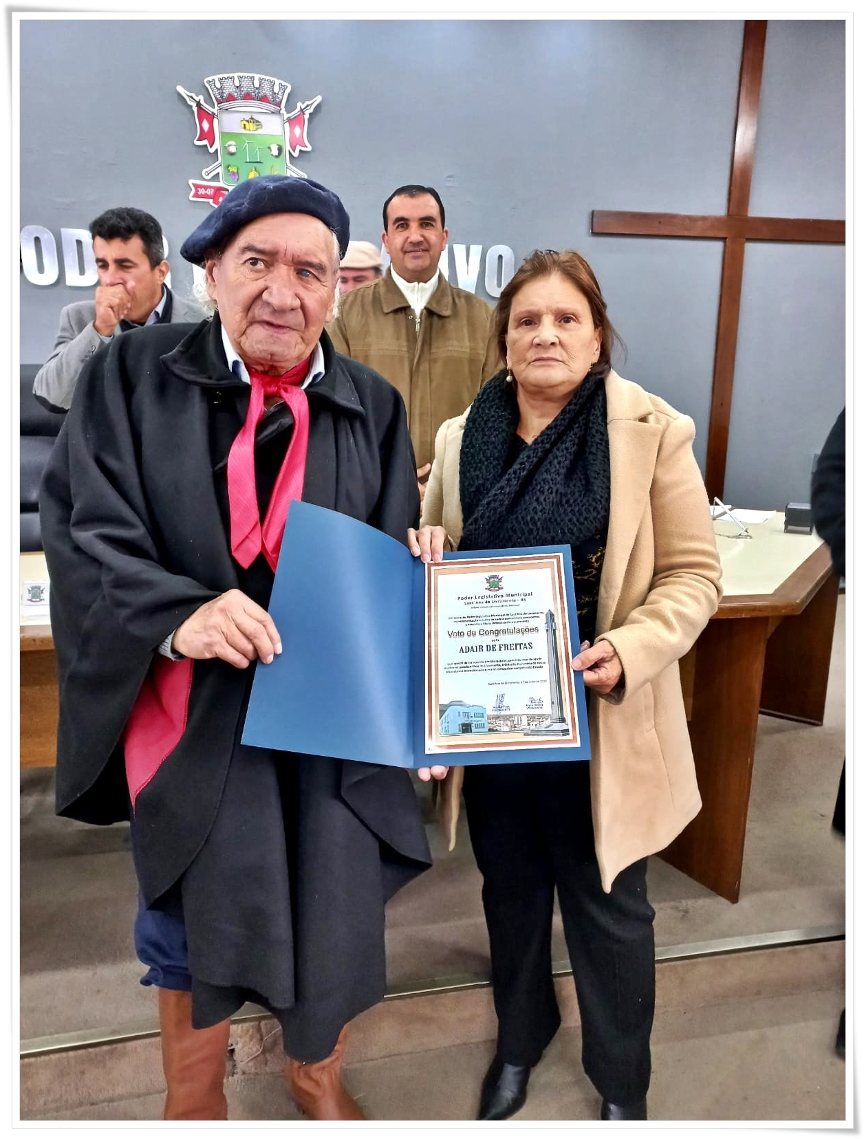 Homenagem  a Adair de Freitas.