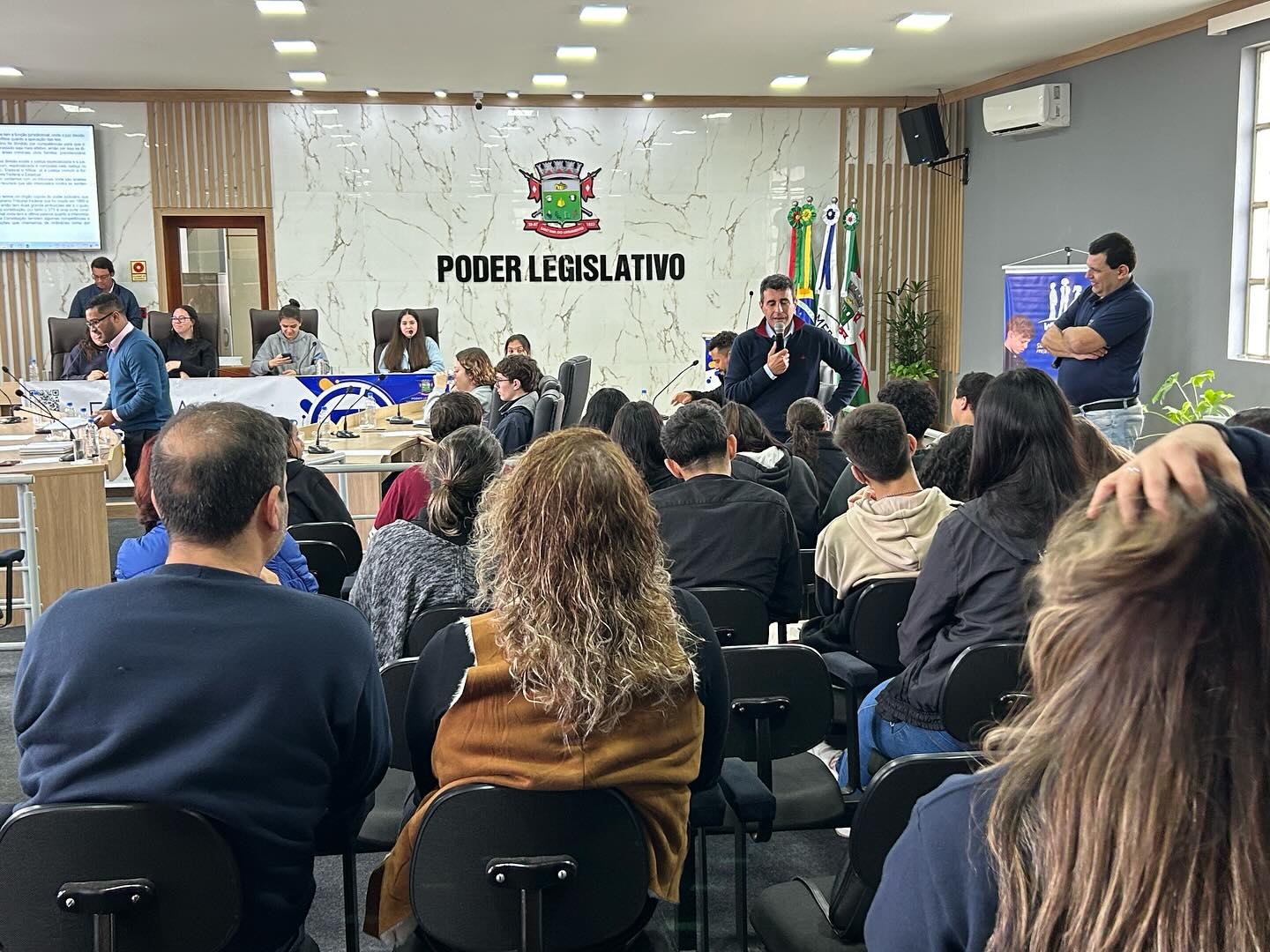  Início do "Projeto Vereador por um Dia".